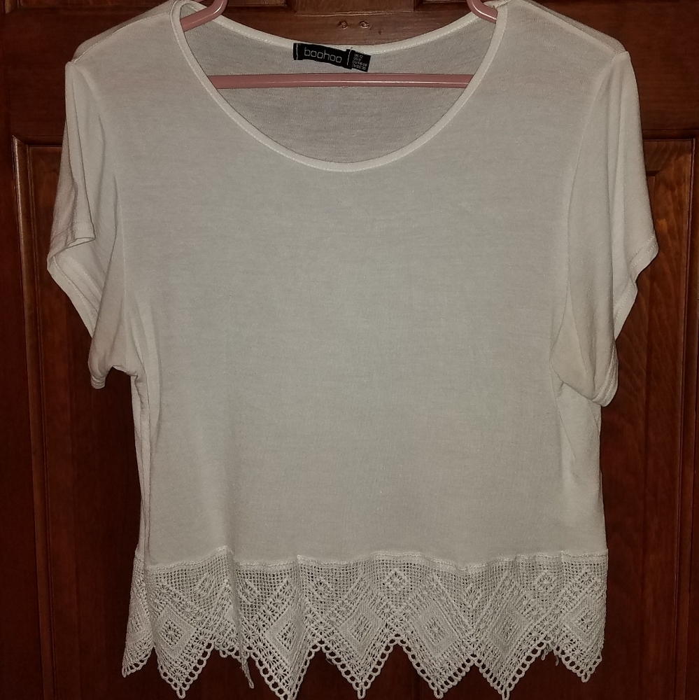 Boohoo White Tshirt